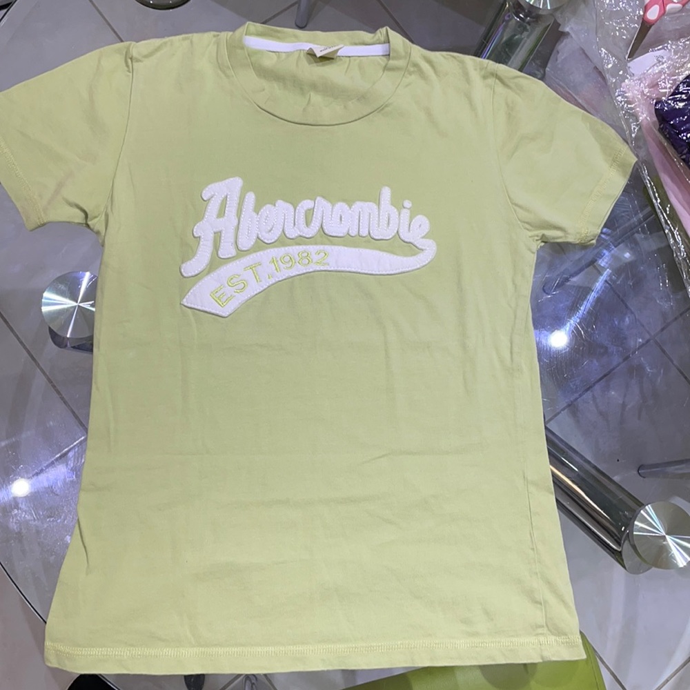 Abercrombie - Lime green short sleeve t-shirt